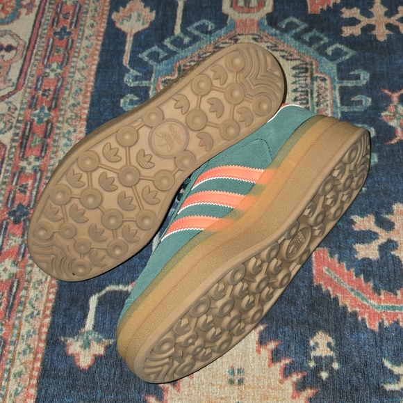 Adidas Gazelle Teal and Coral Sneakers - Picture 2 of 5